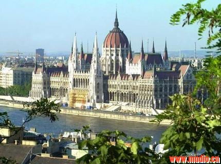 Beautiful-Budapest.jpg